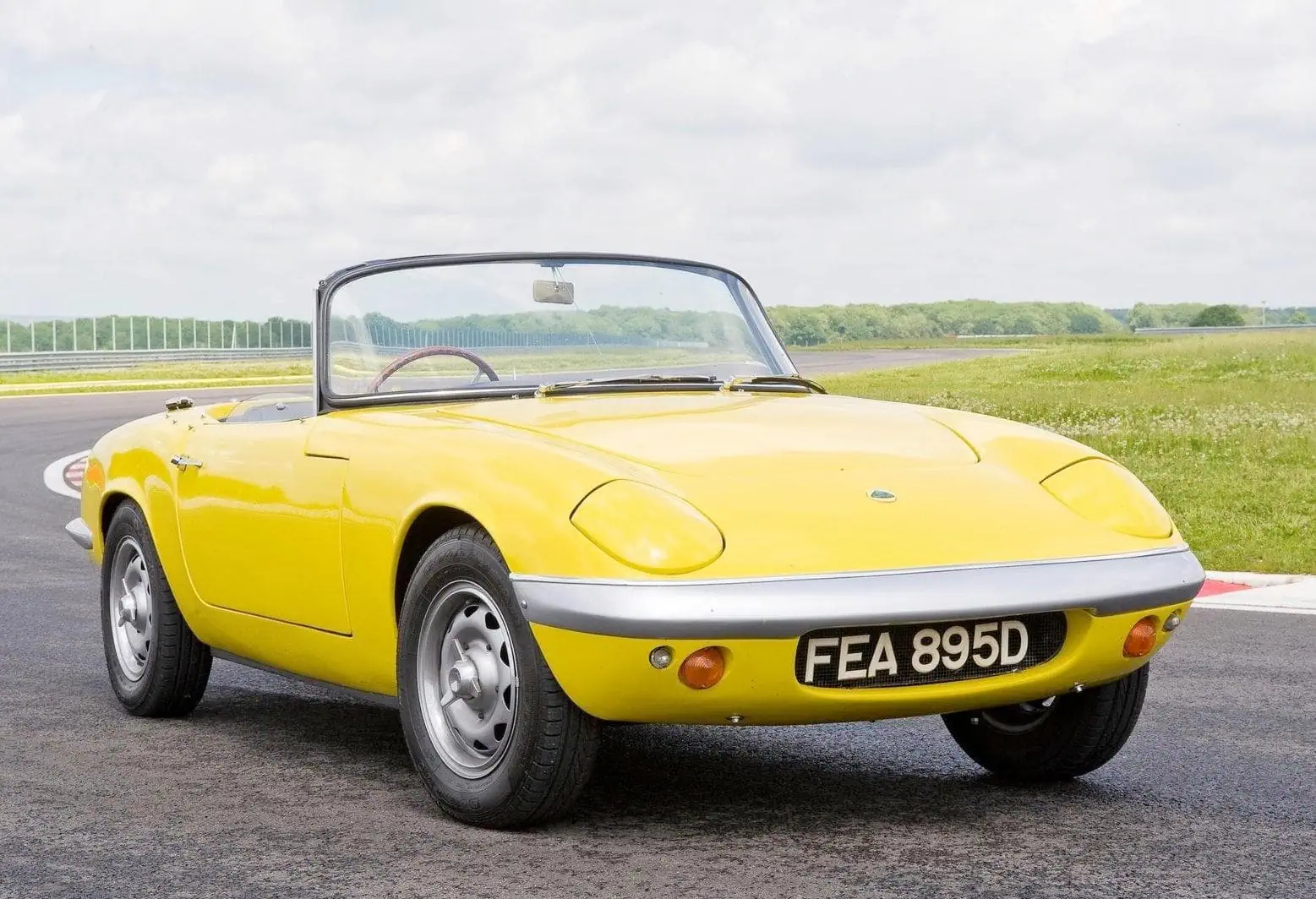 Lotus Elan
