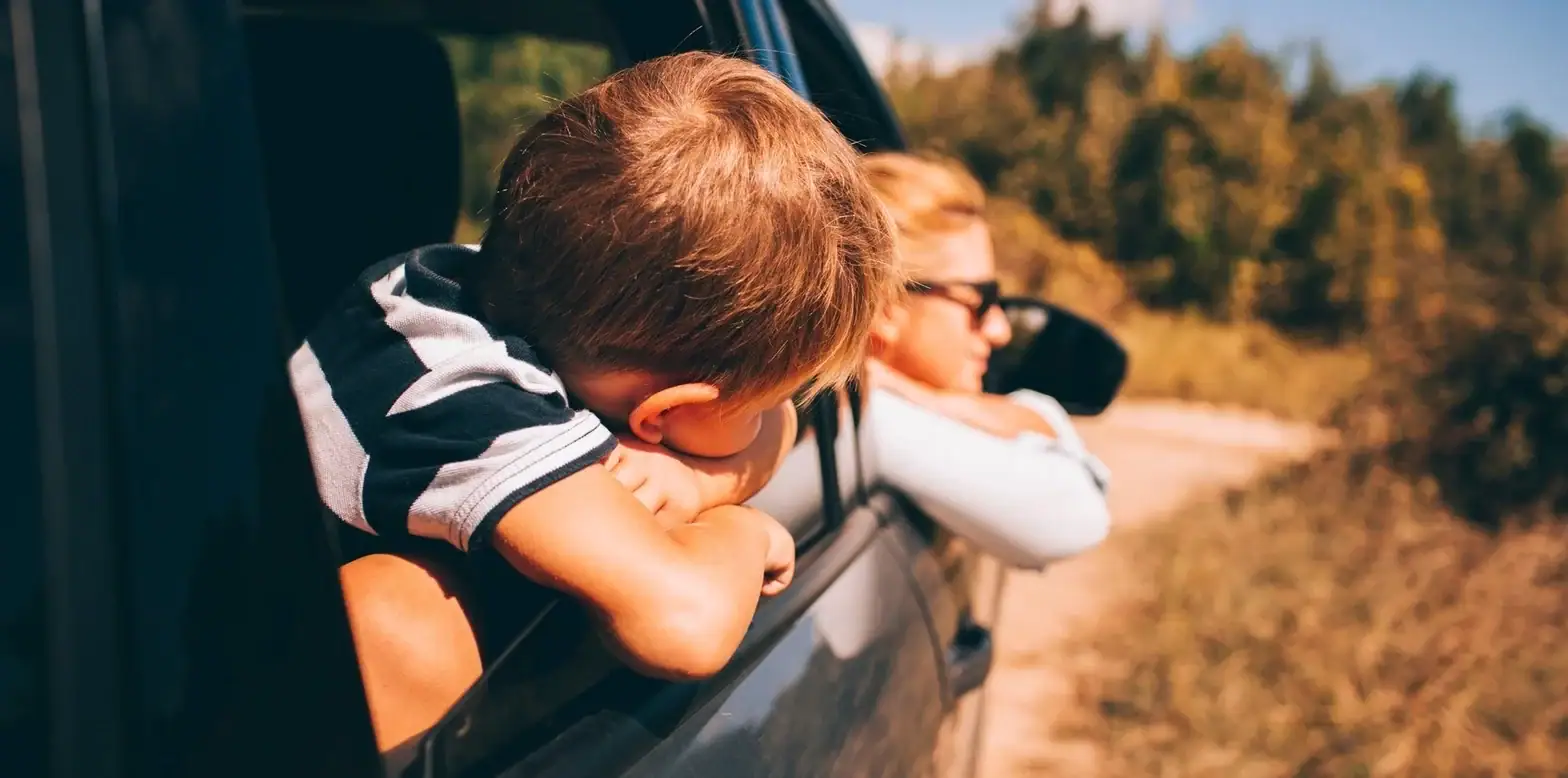 You are currently viewing Family Road Trip Hacks: How to Entertain Kids in the Car