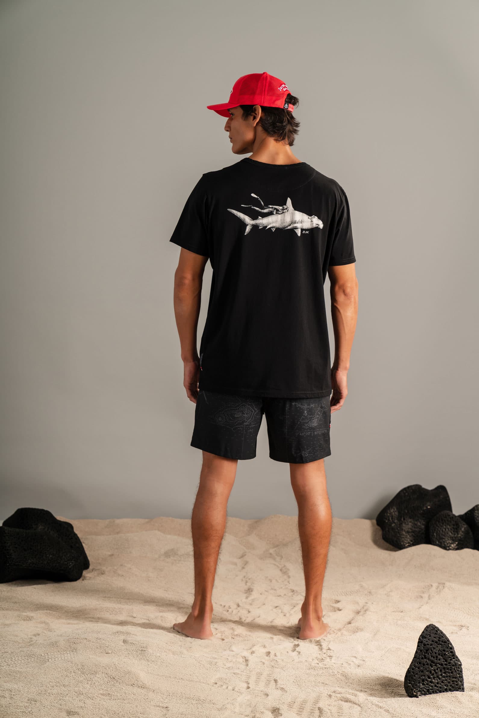 CAMISETA TIBURÓN MARTILLO BUCEO