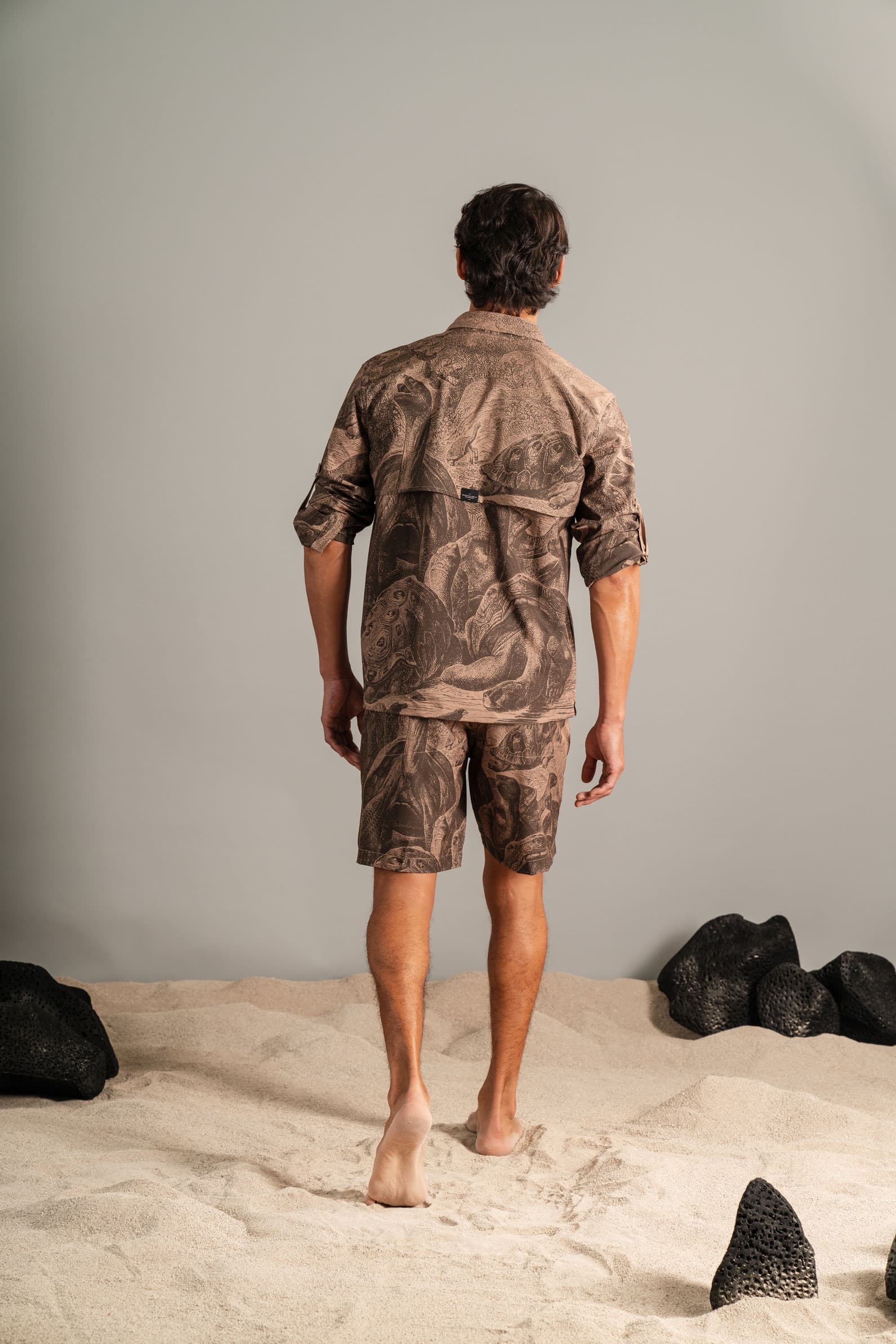 PANTALON CORTO TÉCNICO TORTUGAS
