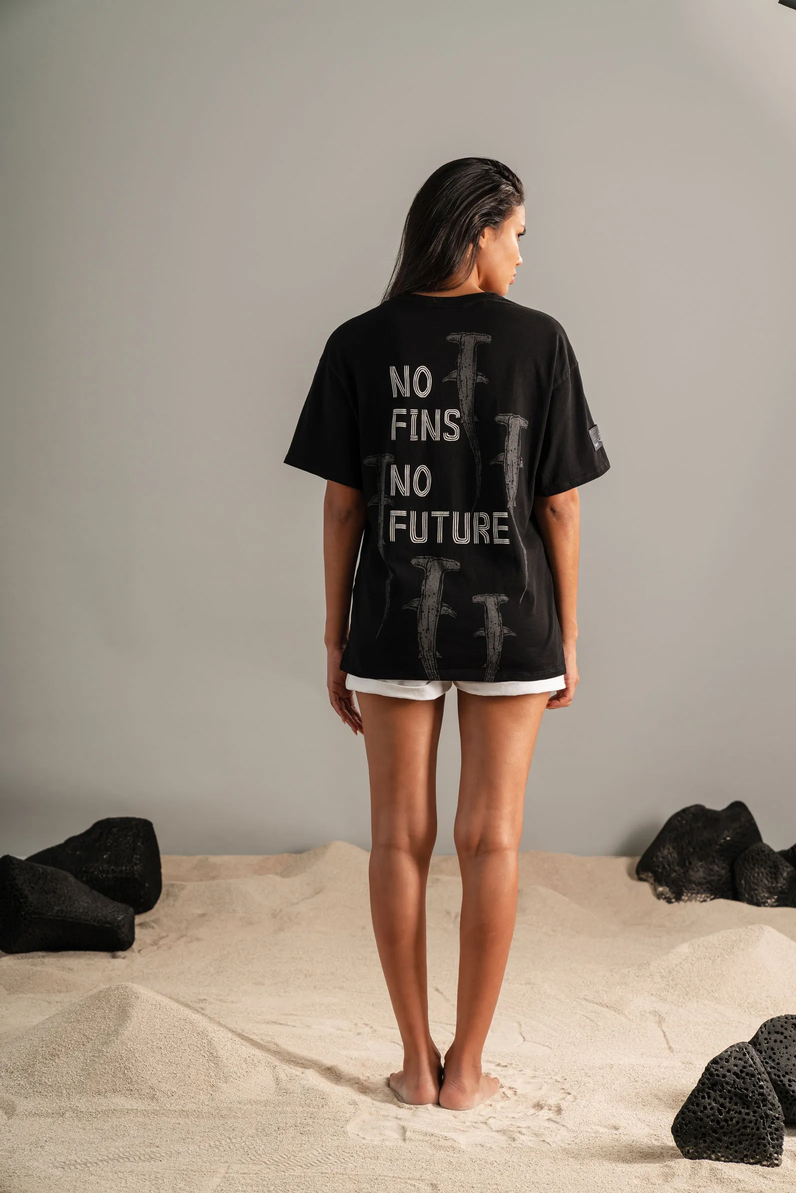 CAMISETA HOLGADA SIN ALETAS NEGRO