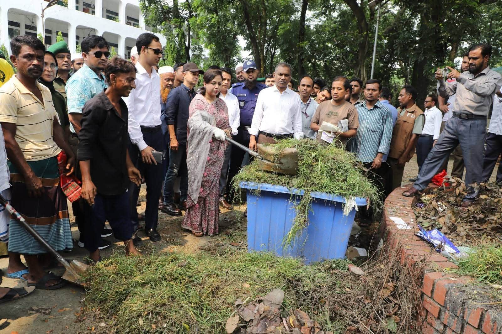 ডেঙ্গু প্রতিরোধে নরসিংদীতে সচেতনতামূলক র‍্যালি ও পরিচ্ছন্নতা অভিযান