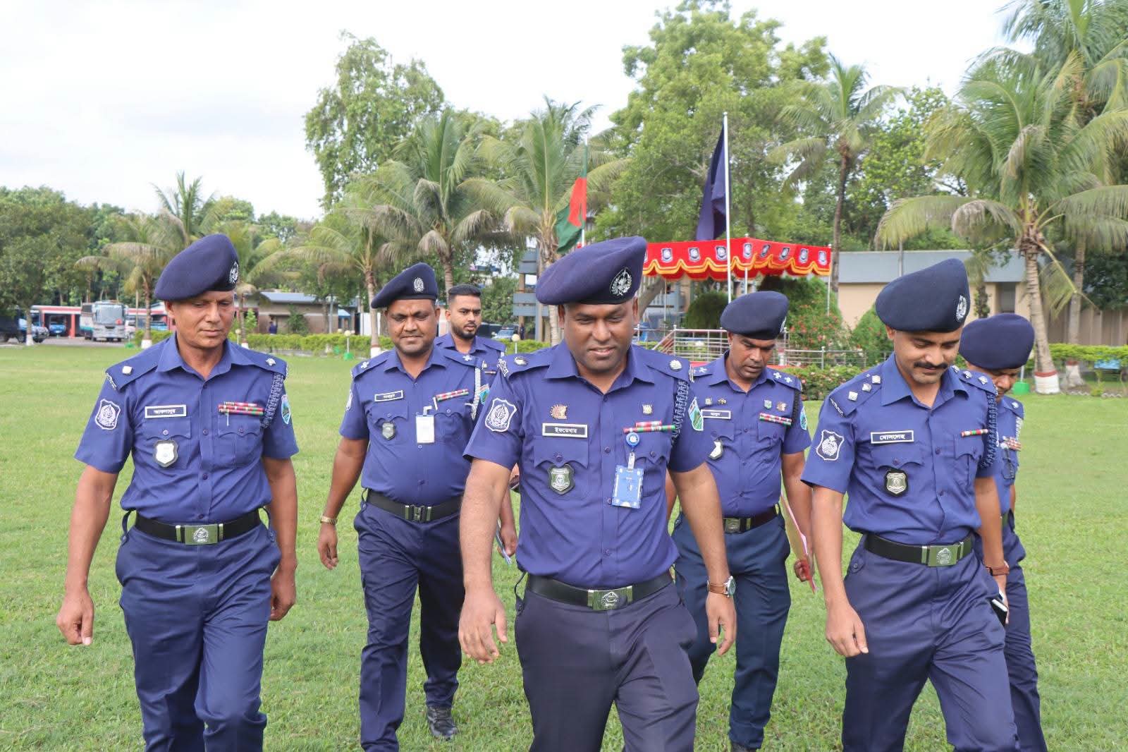 নাটোর জেলা পুলিশের কিট প্যারেড অনুষ্ঠিত