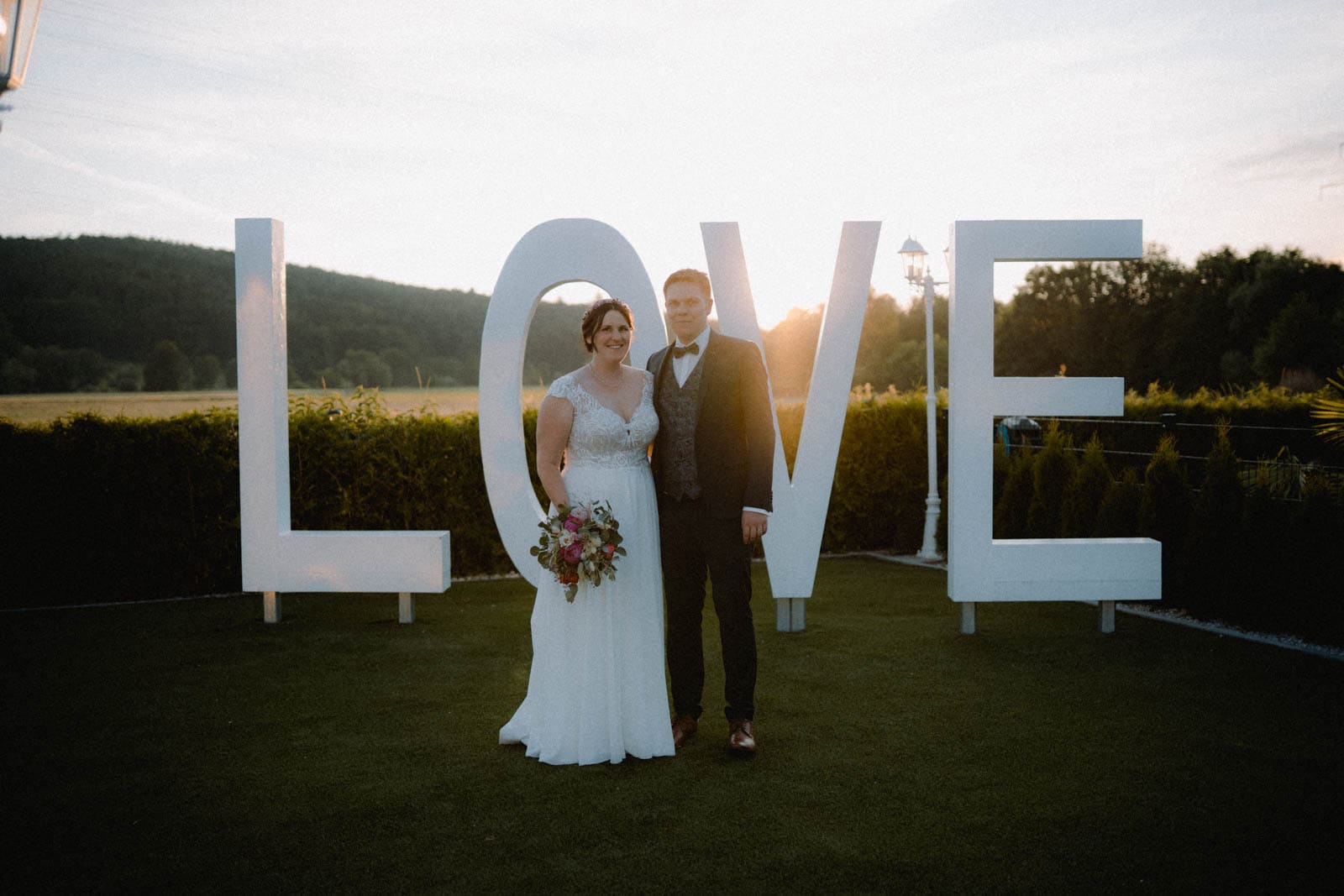 Liebe vor untergehender Sonne