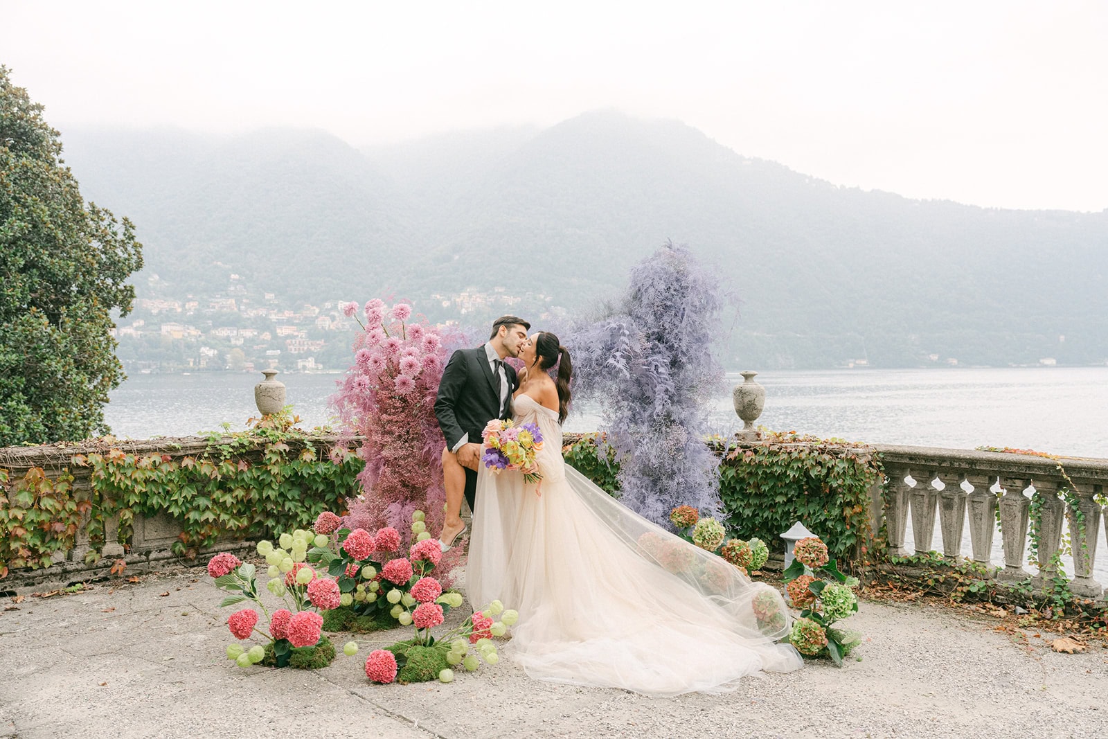 Andrea Gallucci - Destination Wedding Photographer- Amalfi Coast Positano Santorini Barcellona Rome Ravello Paris New York Wedding ceremony photos in Lake Como