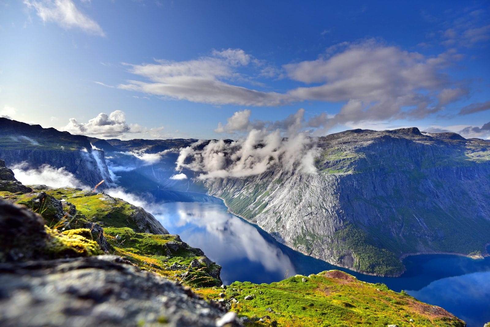 Trek Trolltunga