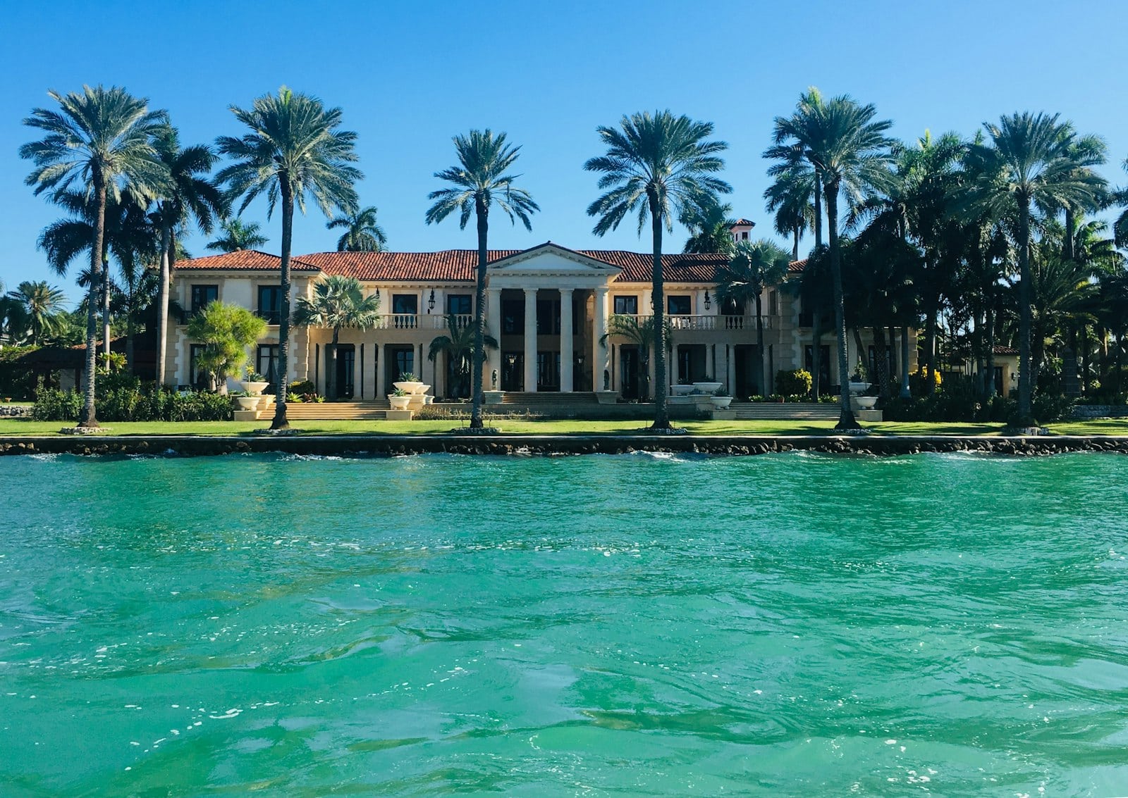 Aerial view of a waterfront luxury estate in Miami