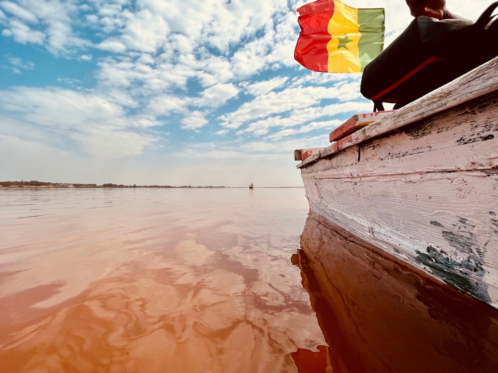 Pirogue traditionnelle lac rose, Sénégal