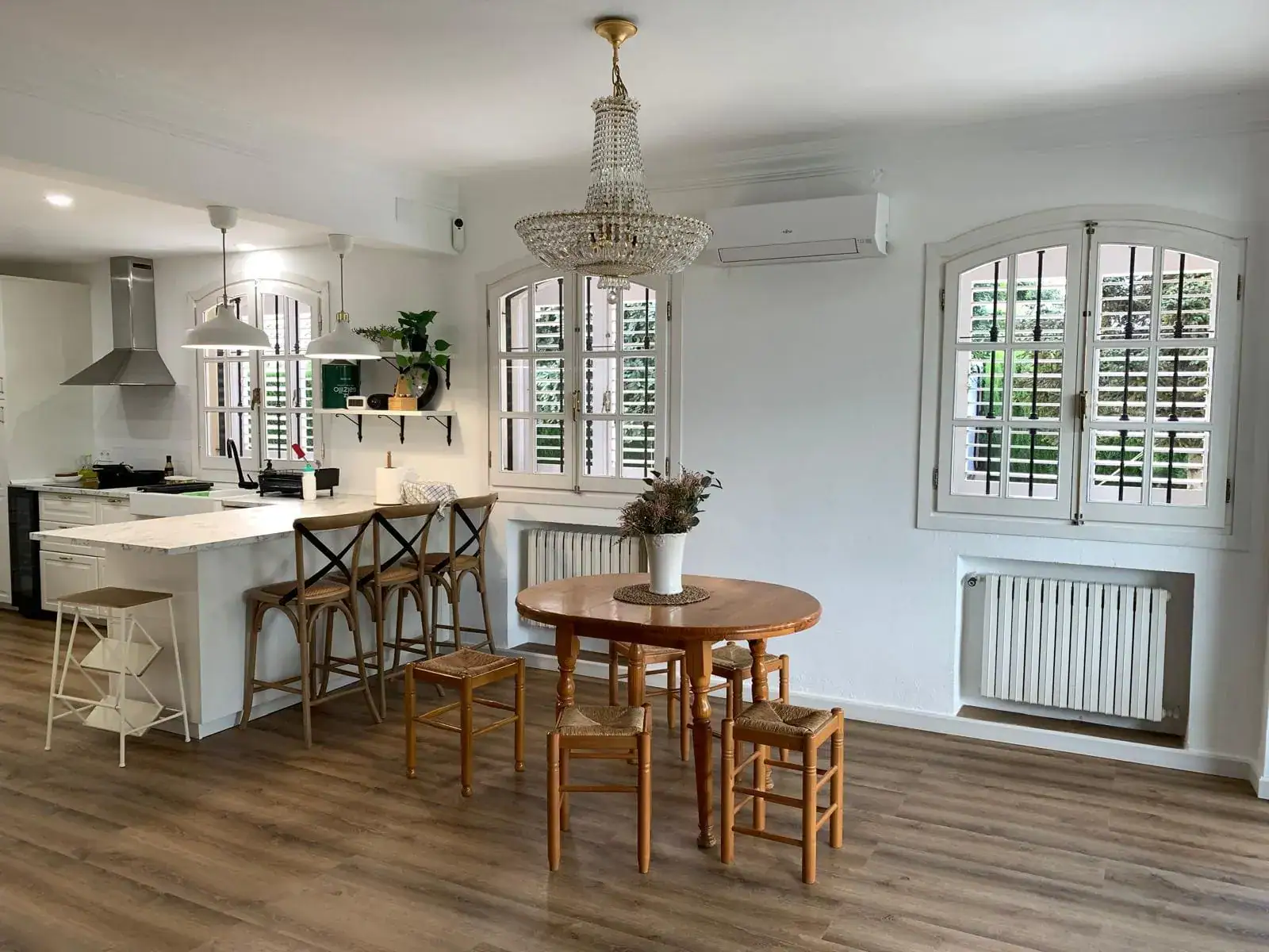 Reforma integral de chalet vista desde el salón para Sarka