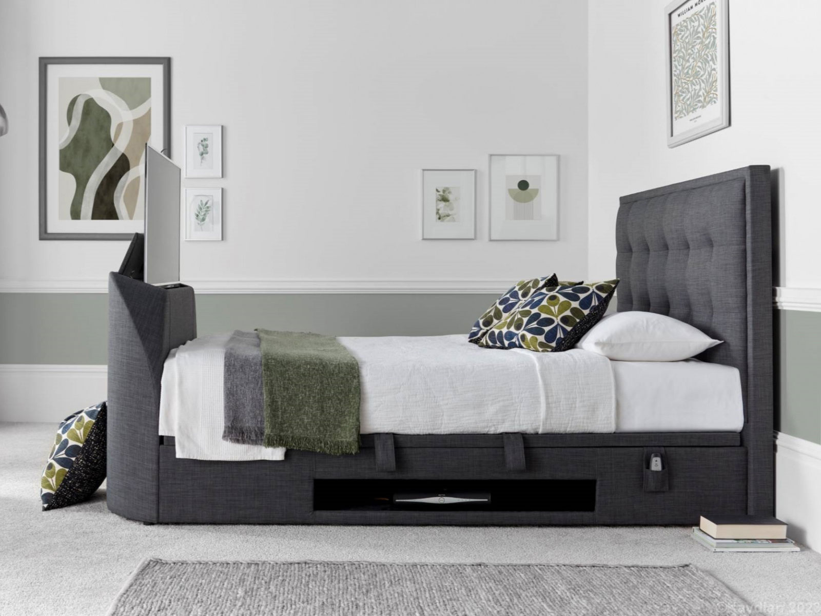 Kaydian FAL TV Bed l.jpg