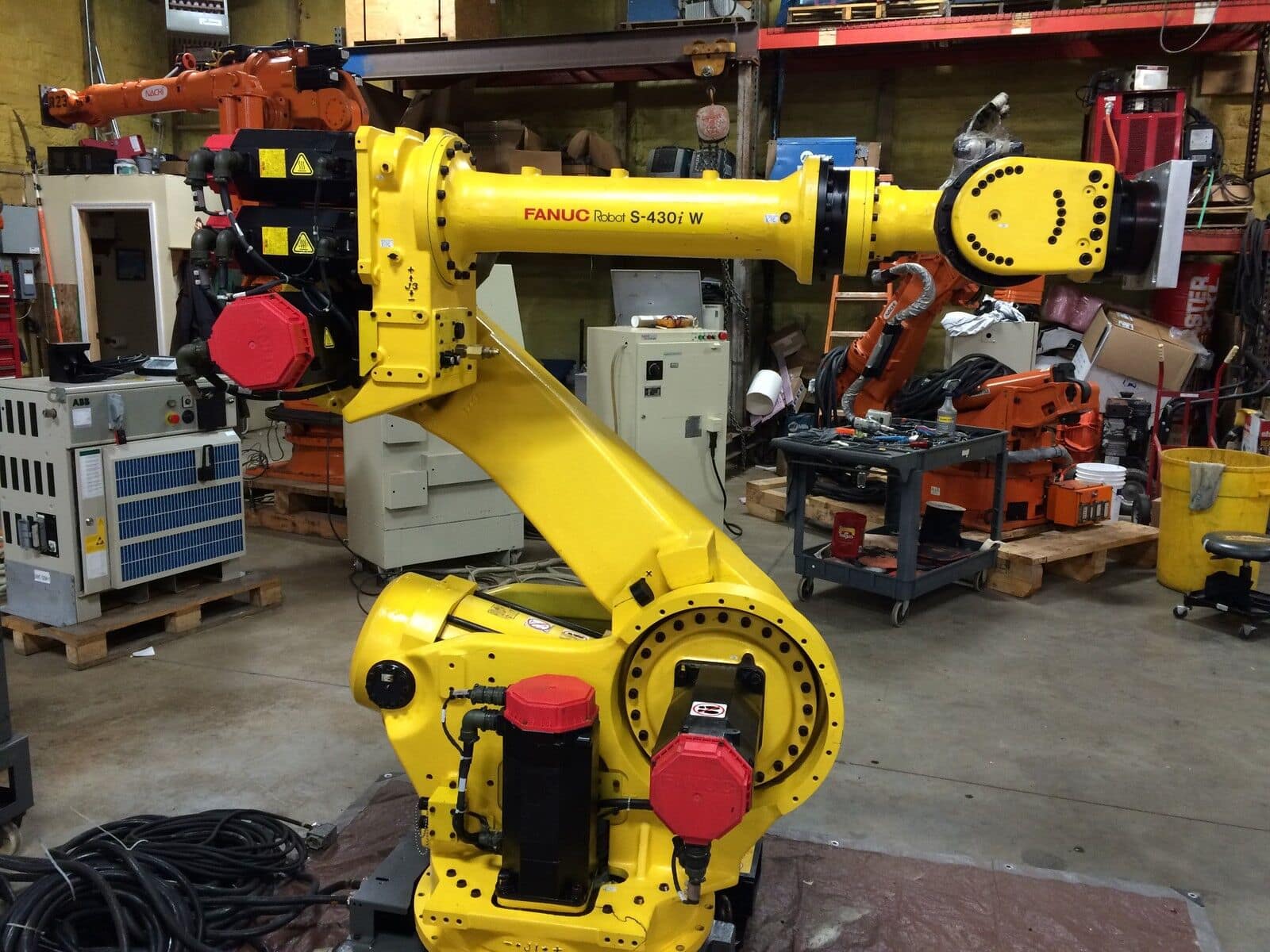 brazo robot fanuc