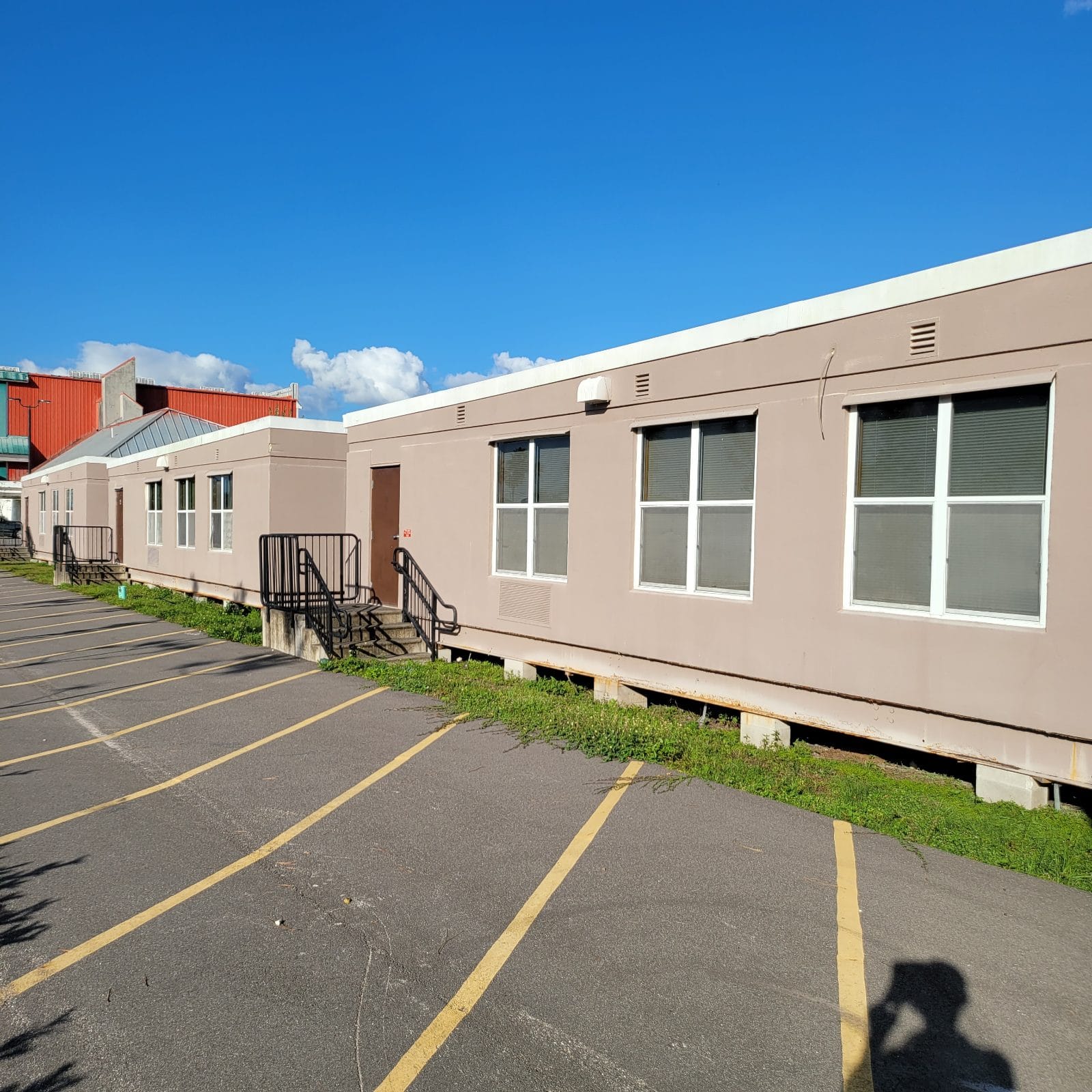 10 Used 24′ x 42′ Portable Classrooms with Restrooms for Sale in Florida