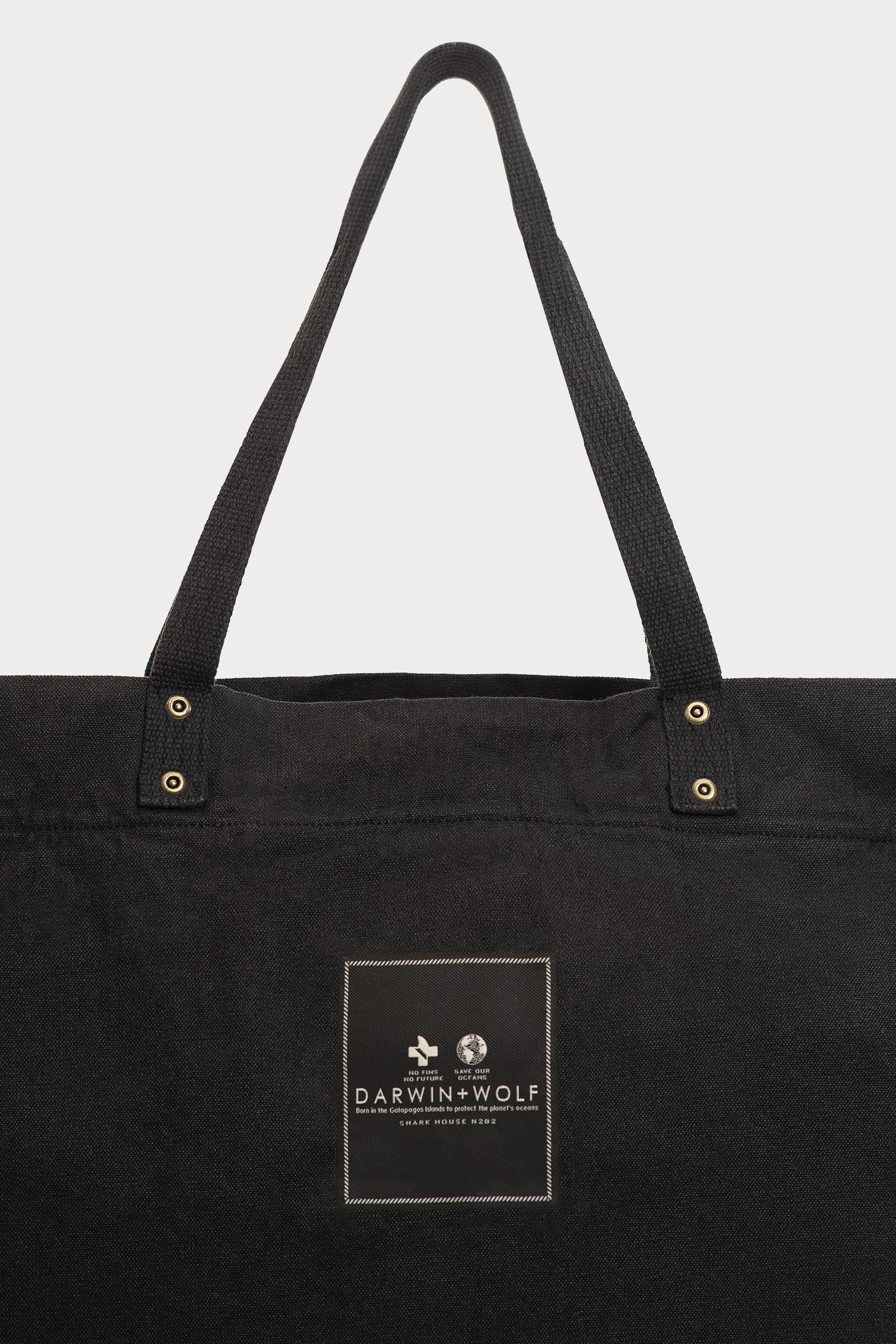totebag logo tiburón 3