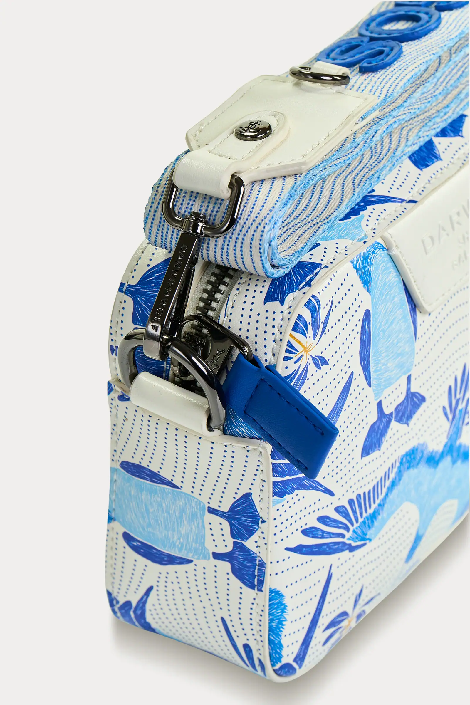 Crossbody Darwin And Wolf bag blue-footed booby 4