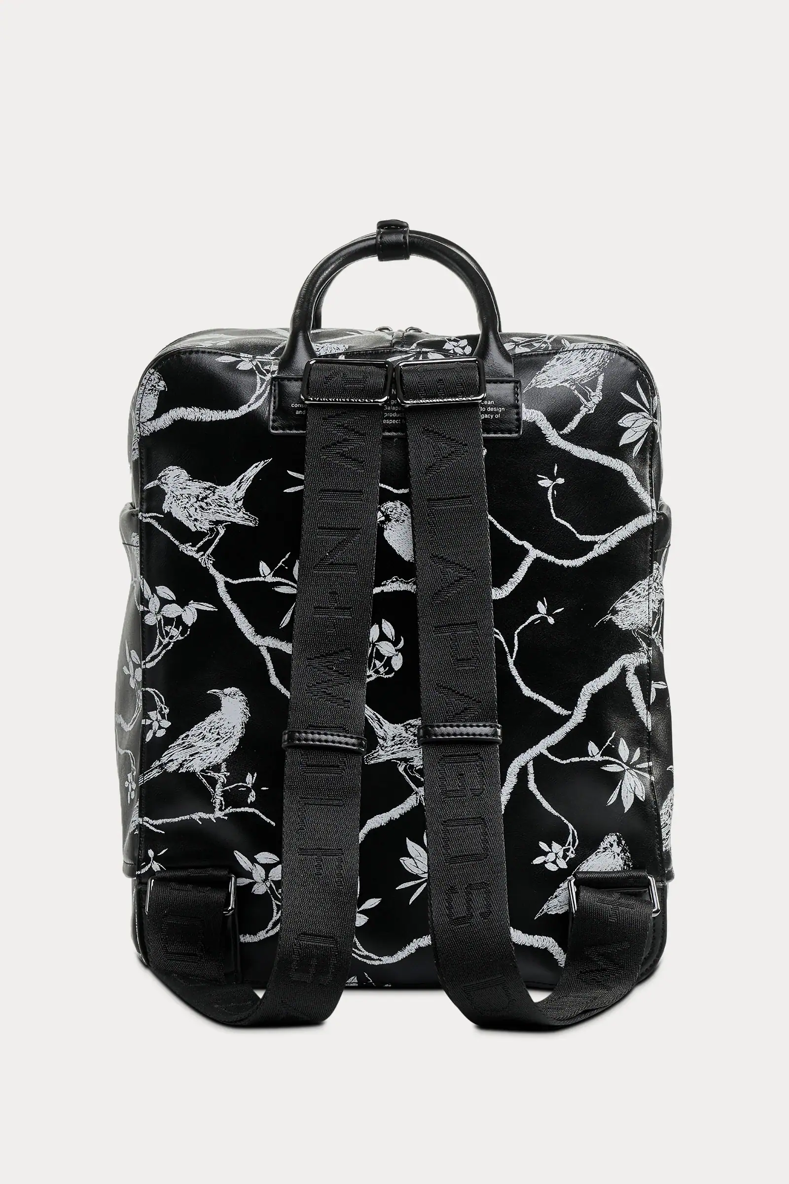 Mochila-de-cuero-vegano-Ramas-y-Pinzones-Danwin-and-Wolf-2