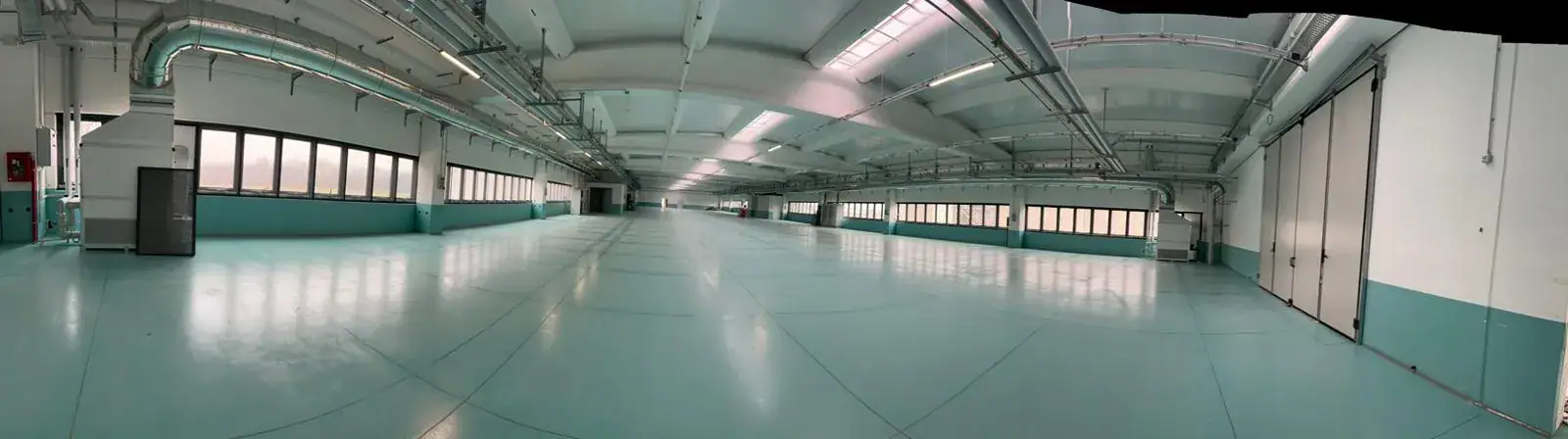 Pavimenti in resina multistrato ligh green per industria cosmetica