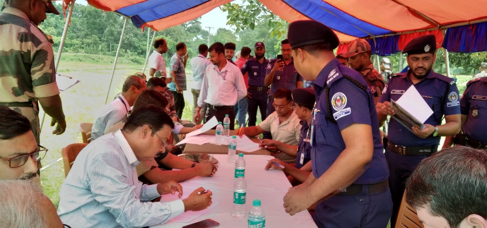 চুয়াডাঙ্গার দর্শনা জয়নগর ইমিগ্রেশন চেকপোস্টে বিজিবি-বিএসএফ পতাকা বৈঠকে ভারতীয় নাগরিককে ফেরত