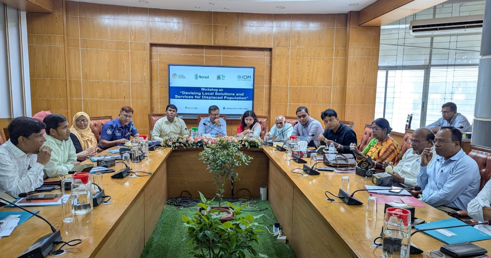 ফরিদপুরে বাস্তুচ্যুত জনগোষ্ঠীর জন্য স্থানীয় সমাধান ও সেবা নিশ্চিতকরণে কর্মশালা অনুষ্ঠিত
