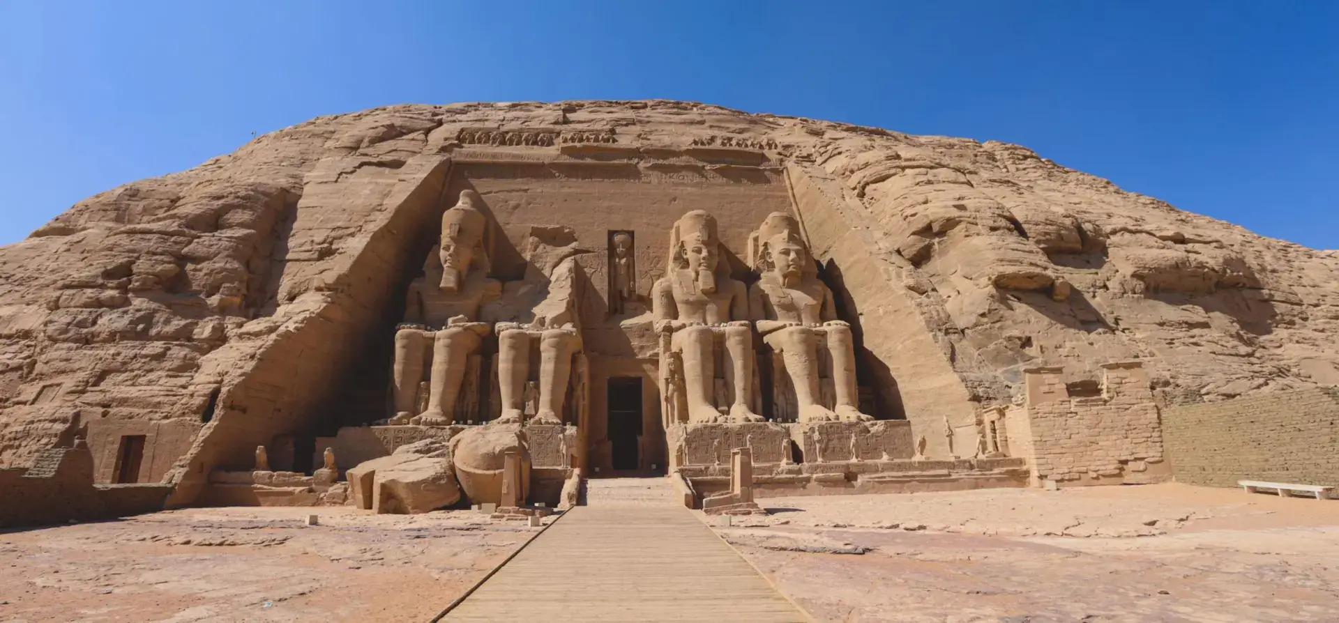 Abu Simbel from Aswan by bus day tour