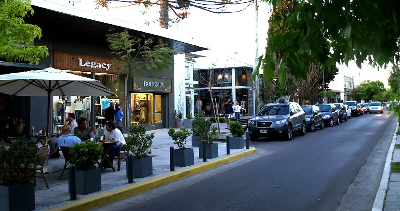 Centro comercial Cantilo