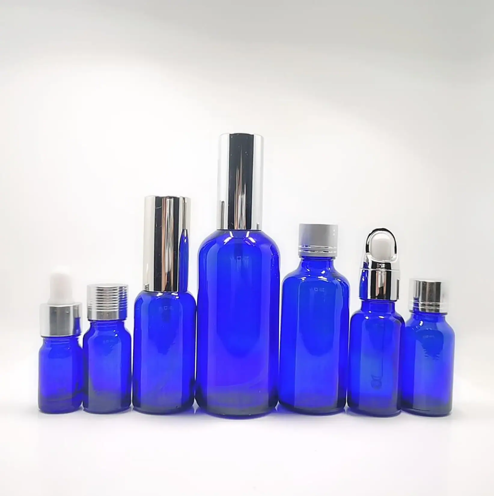 set di flaconi cosmetici blu all'ingrosso adatti per oli essenziali e prodotti di bellezza