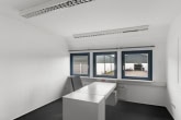 Beispiel Büro - NEUWERTIGE BÜROFLÄCHE AM MAGMA-PARK IN WERDER HAVEL OPTIONAL MIT STELLPLÄTZEN UND HALLENFLÄCHEN