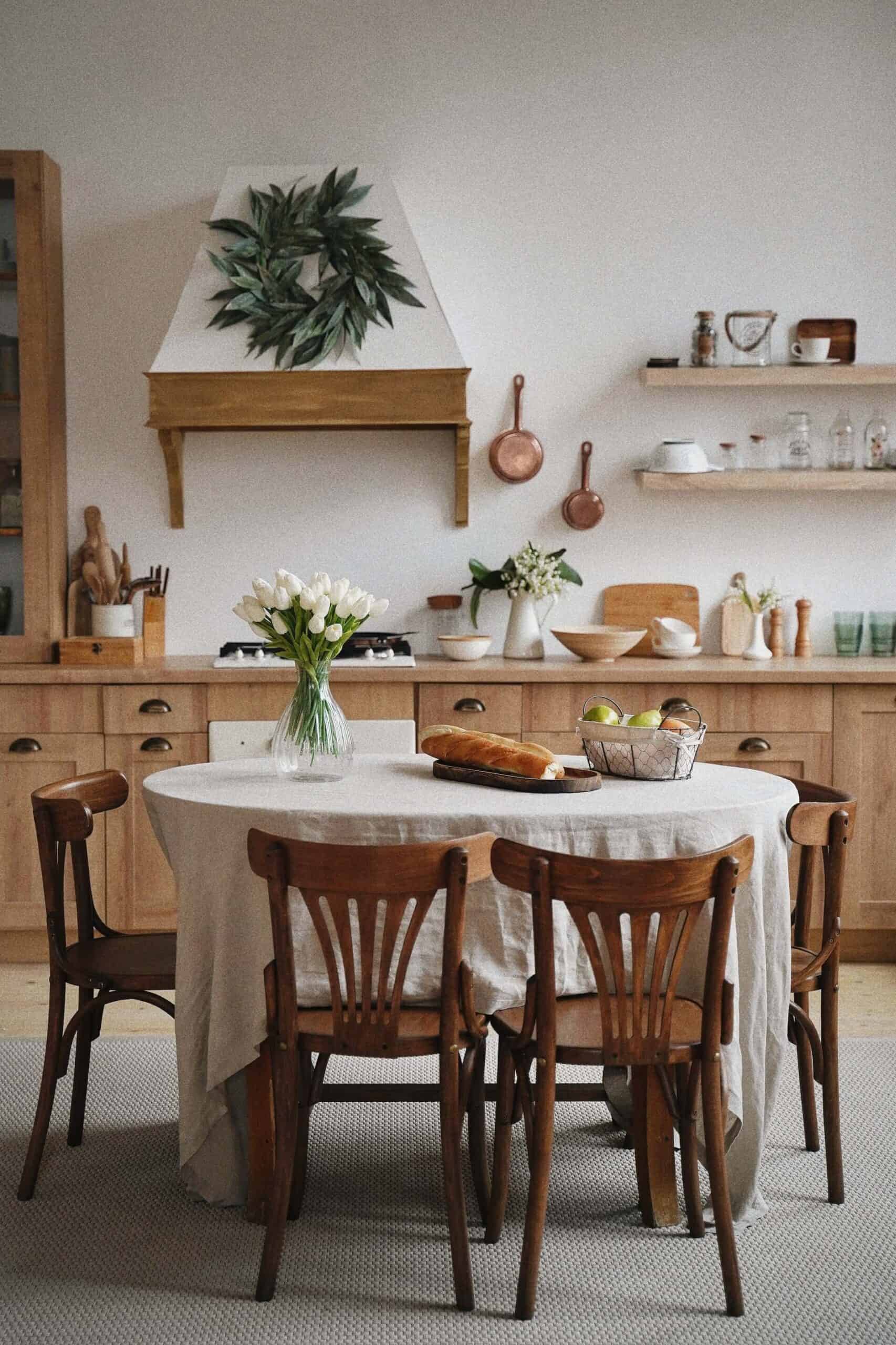 How to Choose the Perfect Dining Table for Your Space