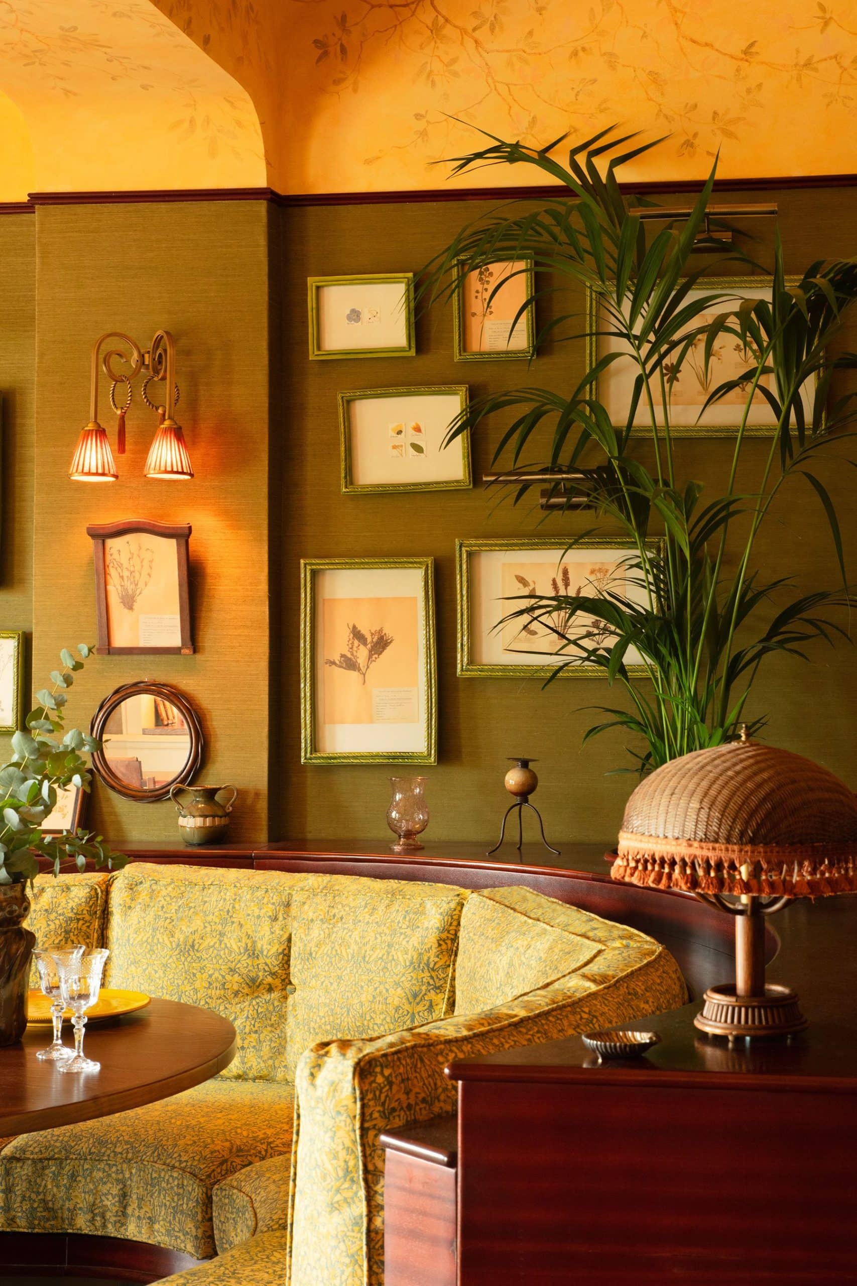 Hugo Toro’s Redesign of This French Riviera Hotel Is To Die For!_2 french riviera hotel Hugo Toro’s Redesign of This French Riviera Hotel Is To Die For! Hugo Toros Redesign of This French Riviera Hotel Is To Die For 2 scaled
