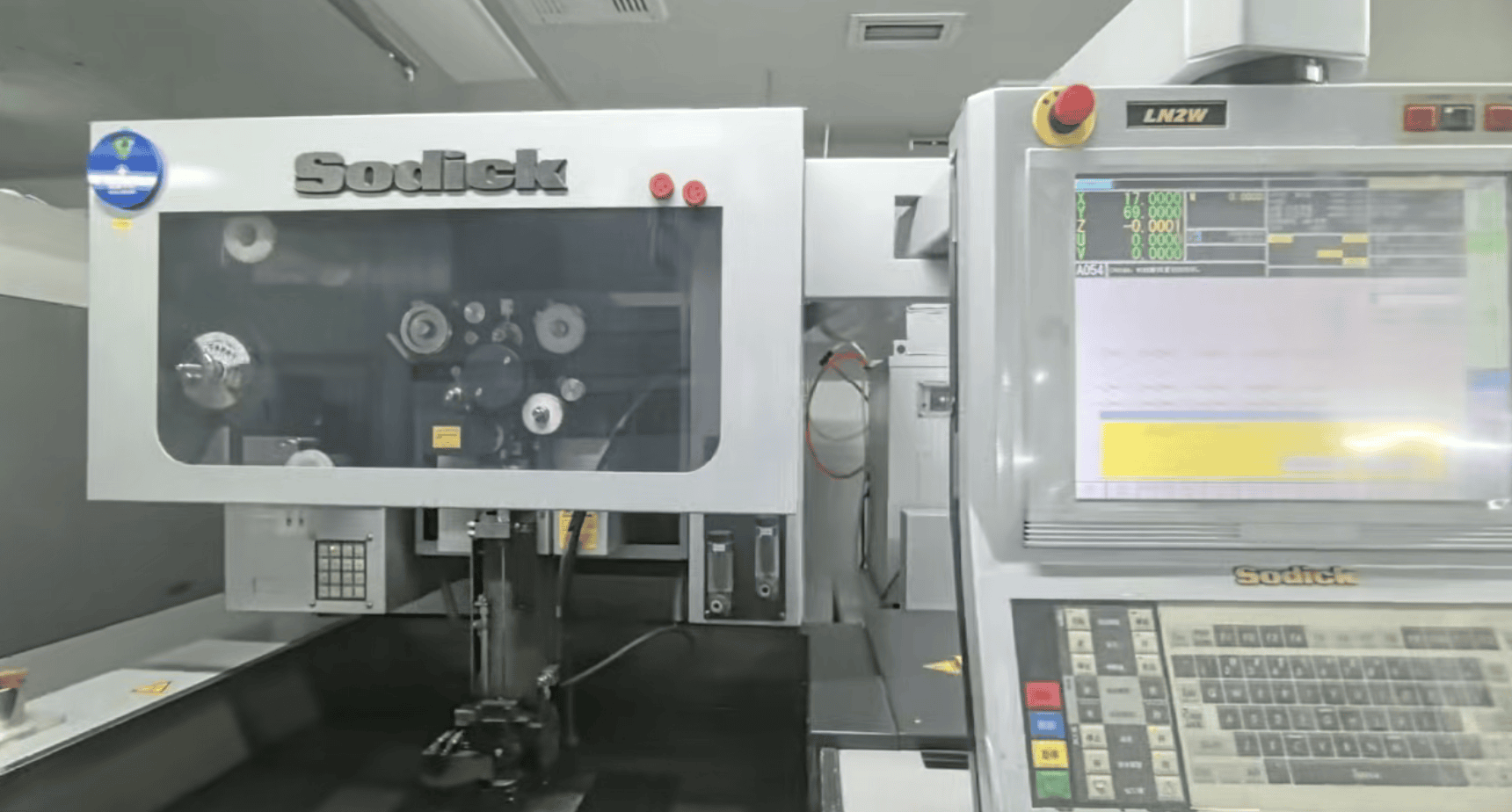 SunAura hydraulic metal pressing and forming equipment - machine frame fabrication for packaging line