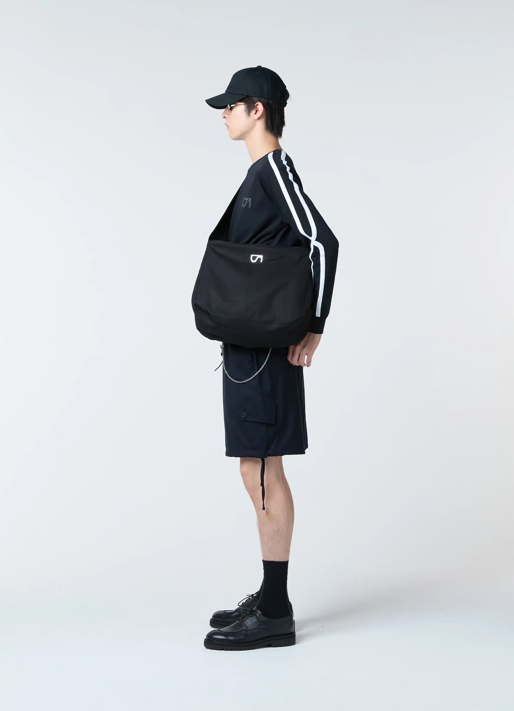 ミニサック キャンバス ショルダーバッグ - ブラック｜SHOOP ウェア