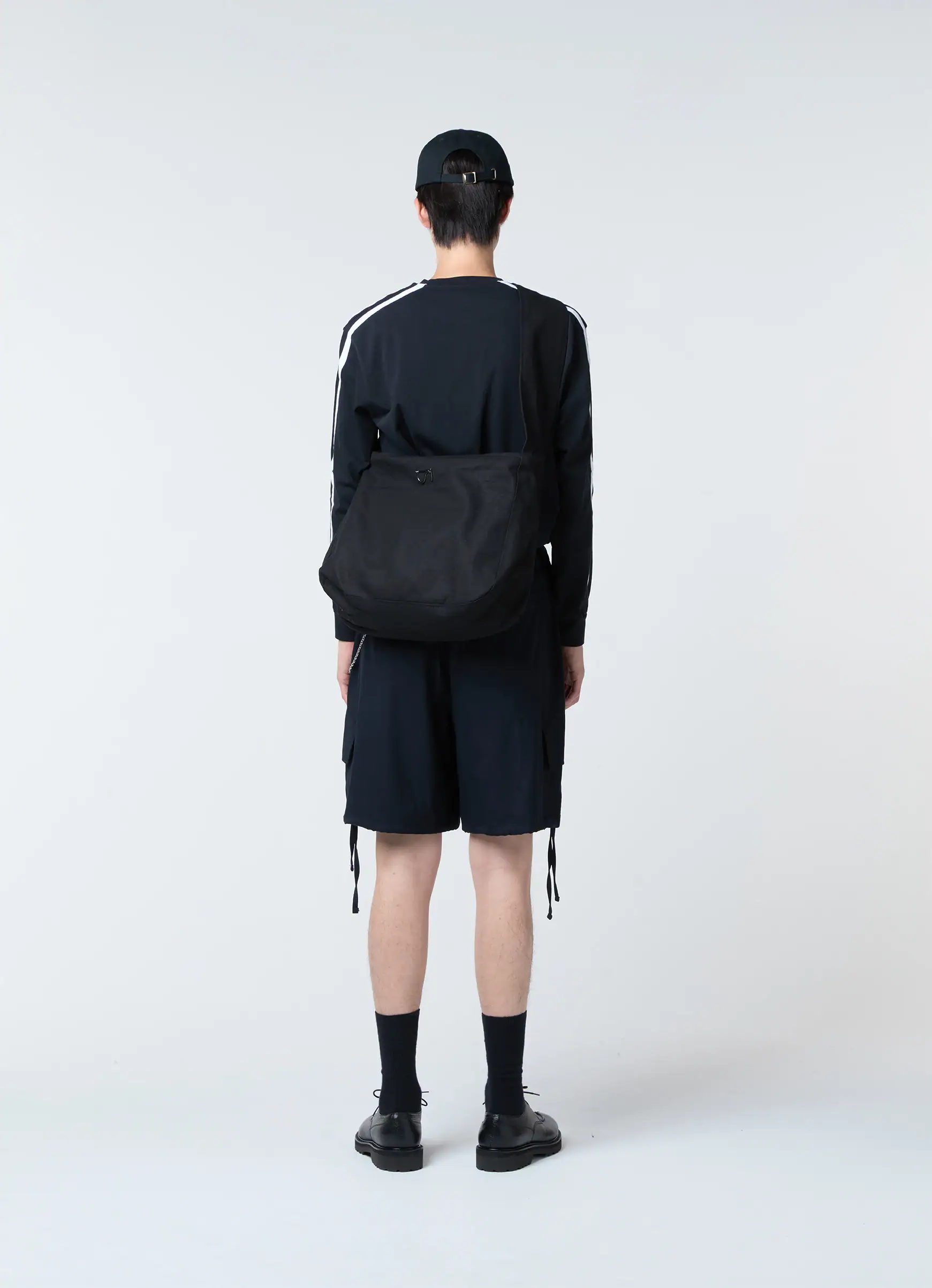 SHOOP MINI SACK SHOULDER BAG – BLACK MINI SACK CANVAS SHOULDER BAG - BLACK – SULLEN TOKYO