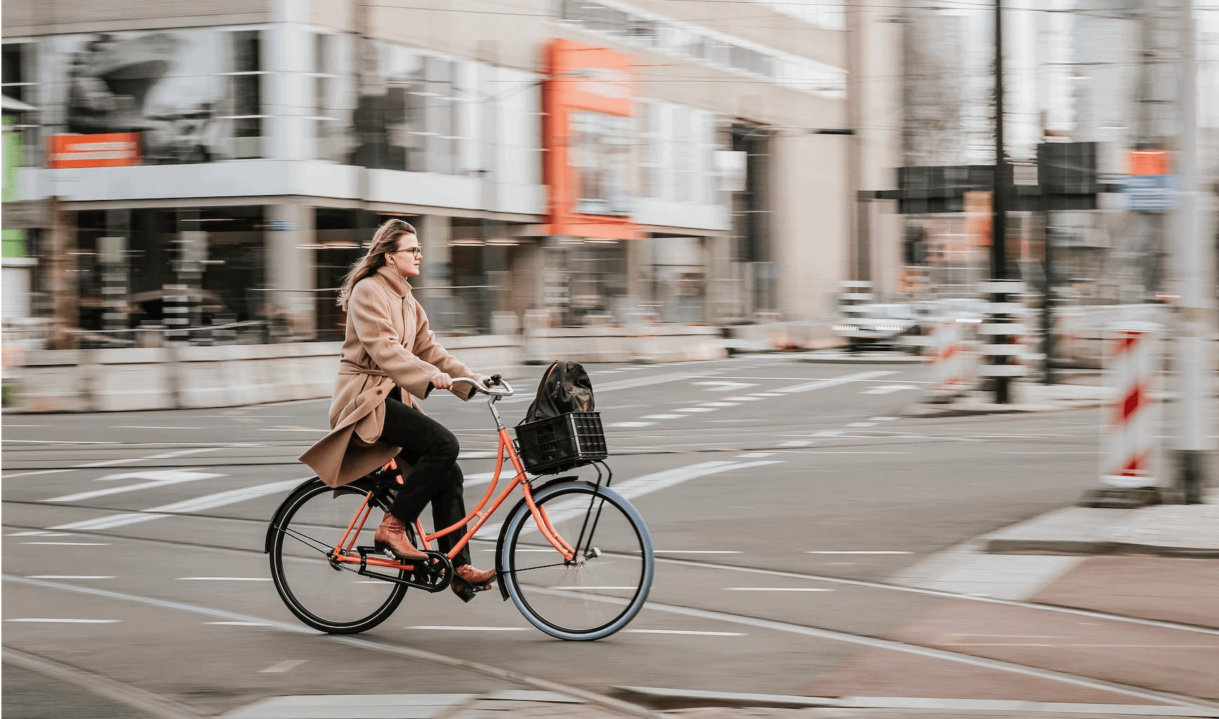 Compact Space-Saving Cycle Shelters for Urban Environments