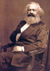 Karl Marx et son Capital envahissent le Parvis