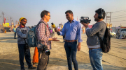Im Interview bei der Kumbh Mela 2019 in Prayagraj