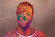 Beim Holi Fest in Jaipur, Rajasthan