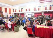 Jelang HUT Ke-79 TNI AU, Danlanud Bersama Ketua PIA Ardhya Garini Cabang 7/D.II Lanud Sultan Hasanuddin Melaksanakan Donor Darah