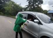 Koramil 1710-07/Mapurujaya Kembali Bagikan Takjil Buka Puasa Ramadhan Untuk Pengguna Jalan