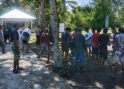 Satgas TMMD Kodim 1501/Ternate dan Masyarakat Bergotong Royong Membangun Bak Penampung Air
