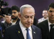 Trump Katakan ‘Tidak Akan Berdiri’ Dalam Persidangan Korupsi Netanyahu