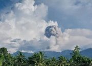 Rabu Sore Gunung Dukono Halmahera Utara Kembali Erupsi