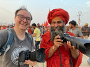 Mit Swami Badas von der Udasin Akhara bei der Kumbh Mela 2025 in Prayagraj