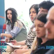 Um pod lupom: kako mladi uče da razumeju i upravljaju stresom