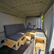 Citroën Jumper isolé et aménagé – prêt pour l’aventure vanlife Kit de transformation véhicule