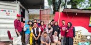 Aksi Nyata Lurah, LPM dan RW/RT Kerja Bakti Bersihkan Posko Kontainer Bunga Ejaya
