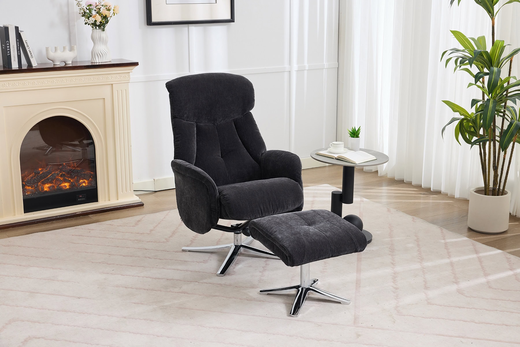 Lucia in Black Fabric (2)