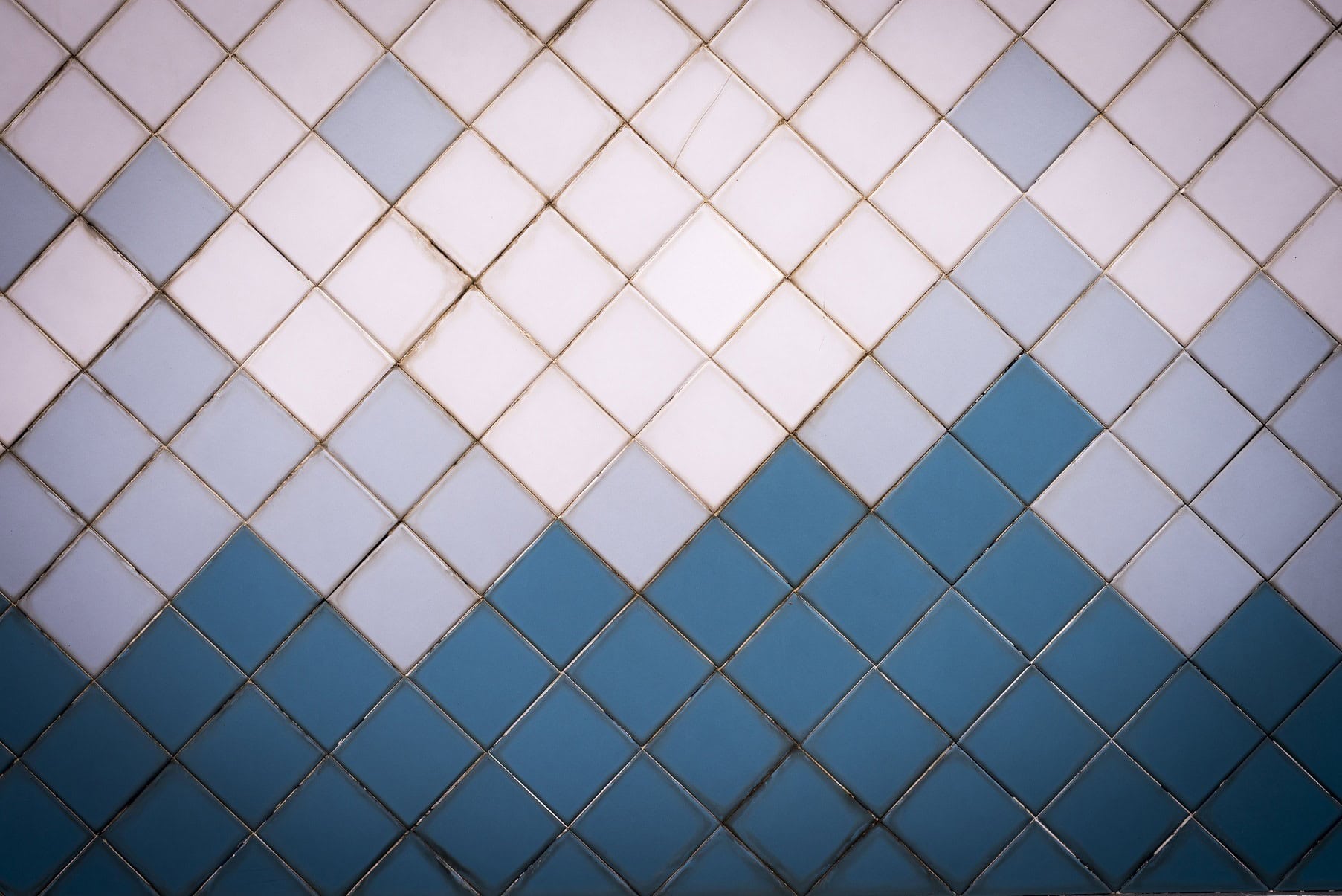 Old Commercial and Residential Tiles for Cleaning During the Holidays