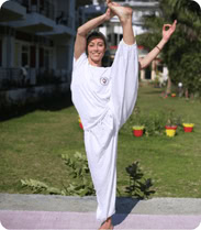 Yoga pants given in 100 hrs yoga teachers training in Rishikesh