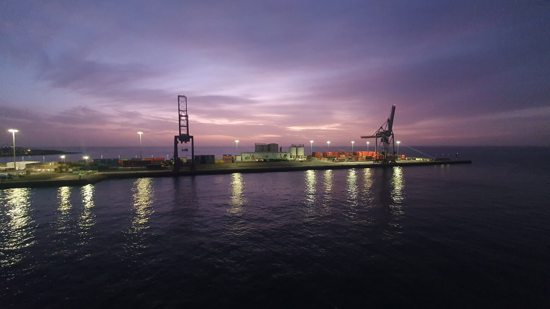 Hafeneinfahrt Fuerteventura mit der Mein Schiff 7 - Landausflug Fuerteventura