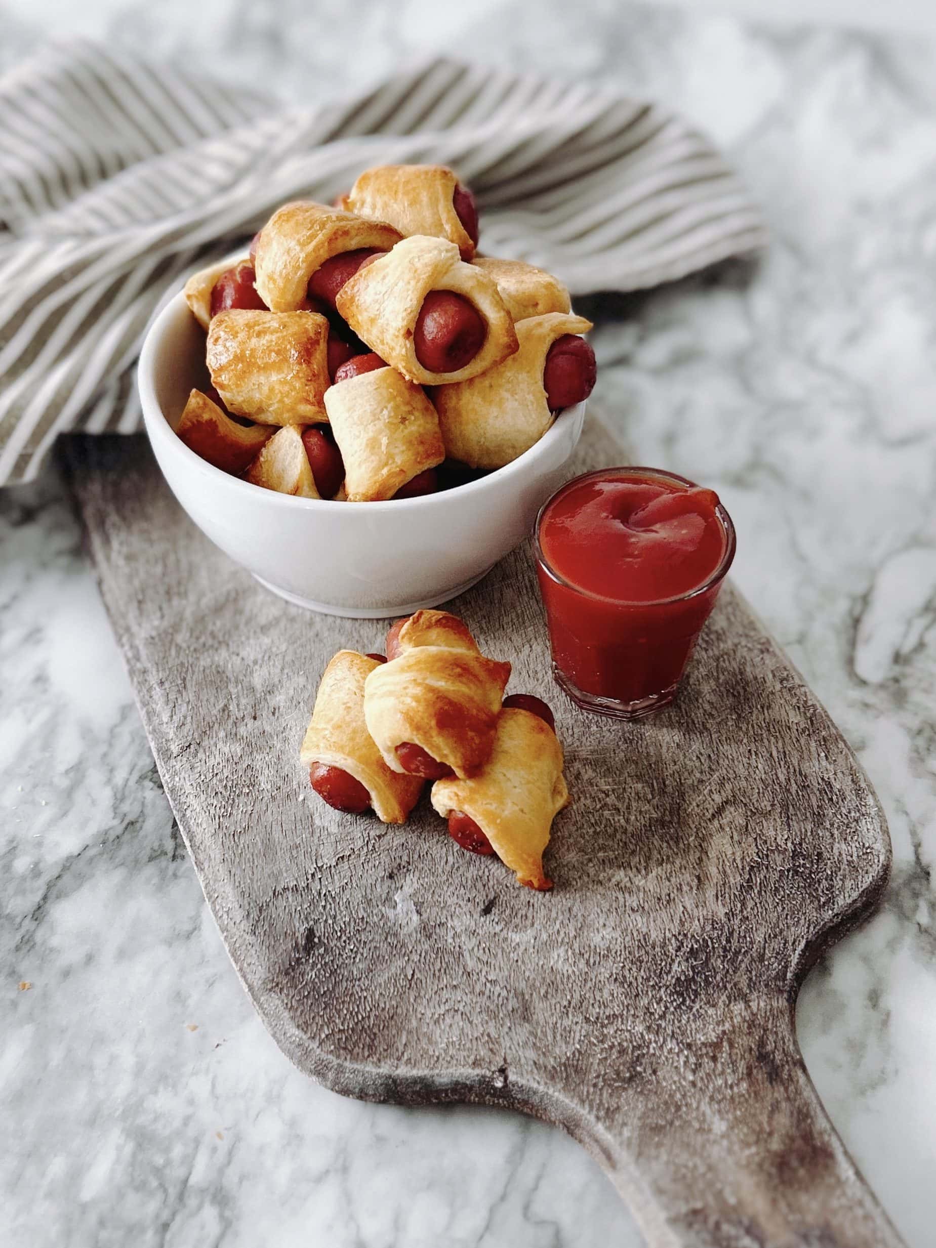 Easy Pigs in a Blanket Recipe Everyone Will Love