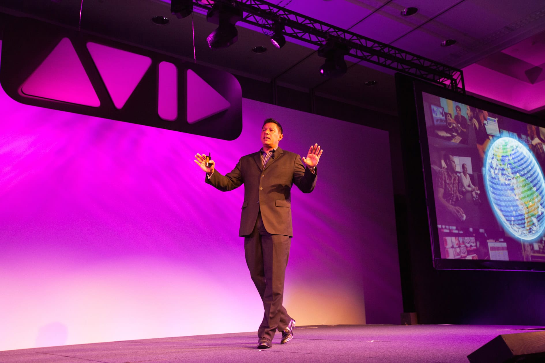 AVID 012015.jpg